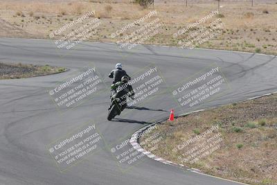 media/Apr-20-2025-AHRMA (Sun) [[393a79c373]]/Race/group 10 early race/Turn 4b/